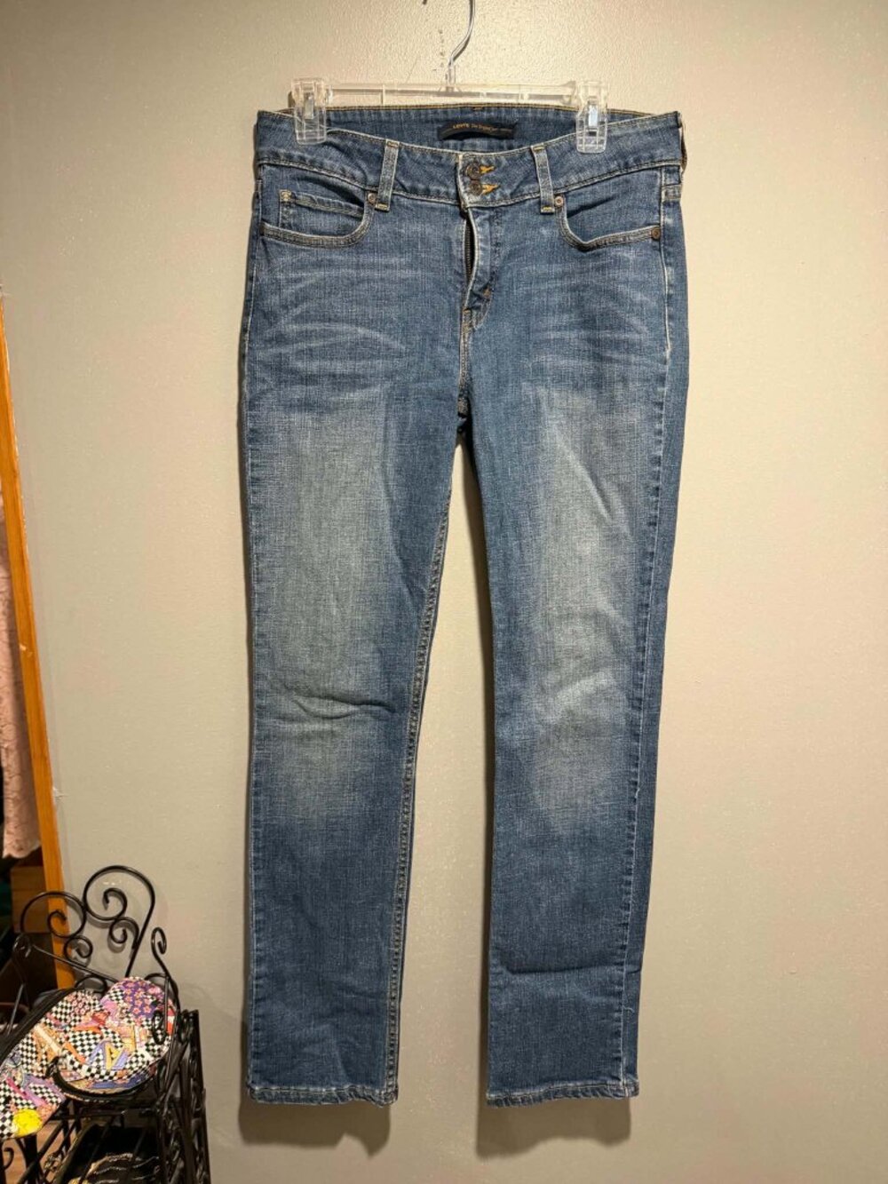 Levi's Slender Straight Jeans Size 8